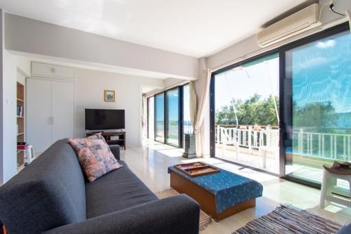 Lavish & Spacious Apt With Stunning Seaview, 10 Min Ath Airport Artemida  Buitenkant foto